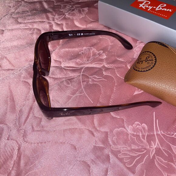 Ray-Ban Unisex Polarized Lightweight Sunglasses, RB4194 Light Havana 53mm - Picture 5 of 12